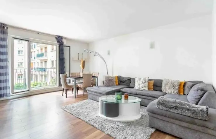Majestic Luxueux 2 Big Bedroom Eiffel-Tower Paris 0*,  Fransa
